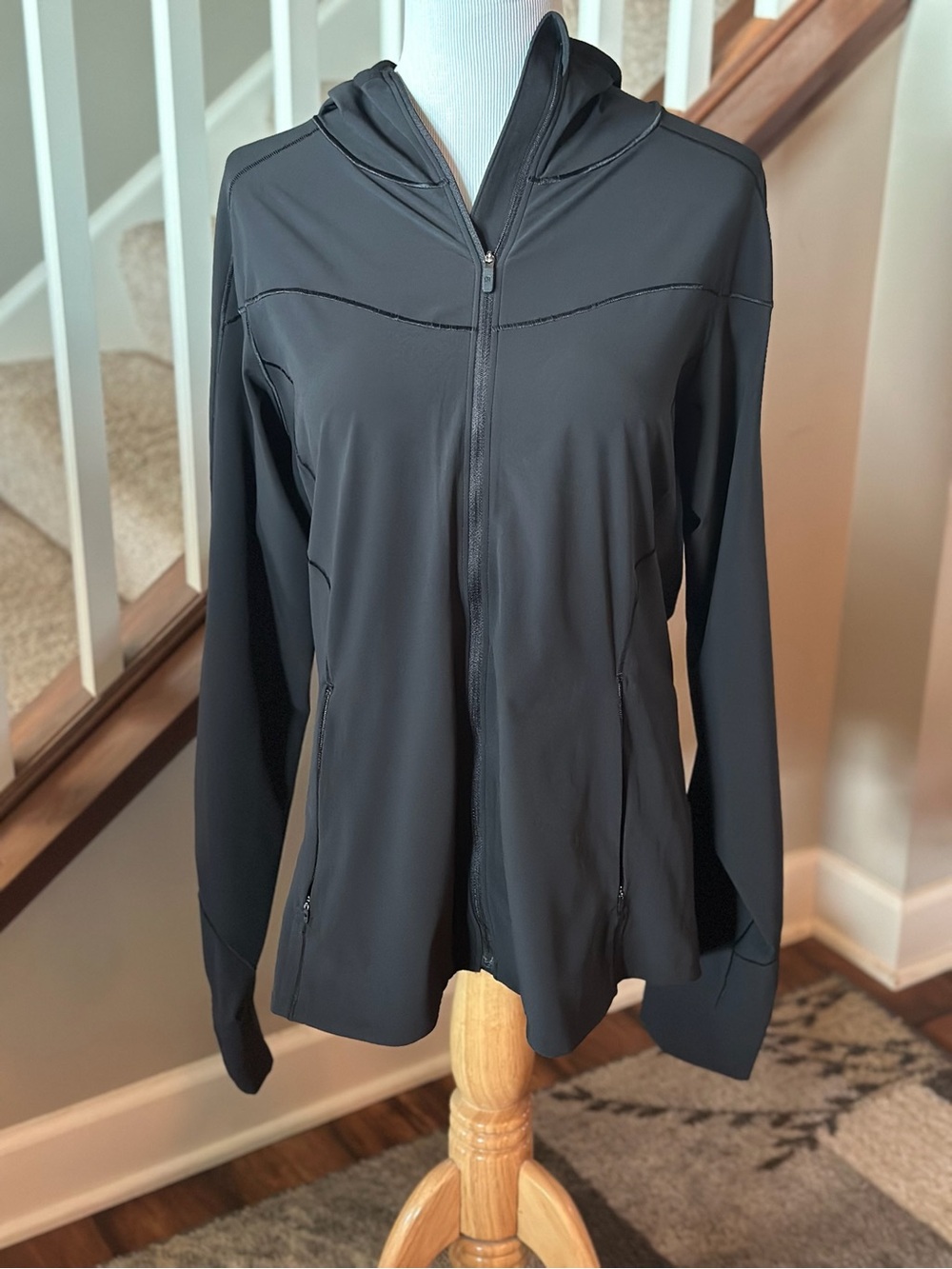 Lulu Lemon Black Zip-Up Hoodie Jacket - F1025